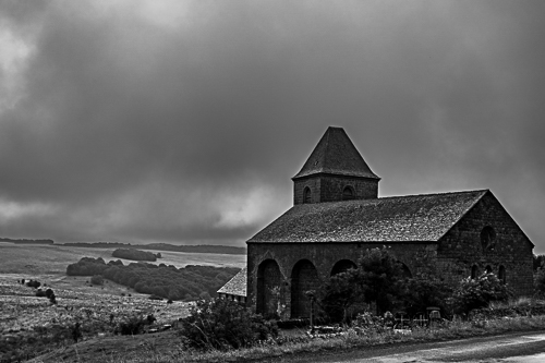 L'église d'Aubrac Copyright JF LE MAOUT PHOTO